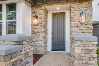 8297 Katherine Claire Ln in San Diego, CA - Building Photo - Building Photo