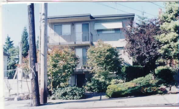 8261 5th Ave NE in Seattle, WA - Building Photo - Building Photo