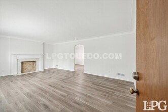 2834 Sherbrooke Rd in Toledo, OH - Building Photo - Building Photo