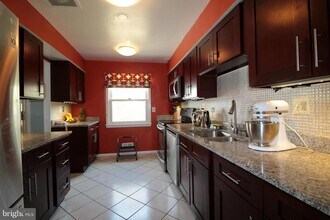 1113 Chiswell Ln in Silver Spring, MD - Building Photo - Building Photo