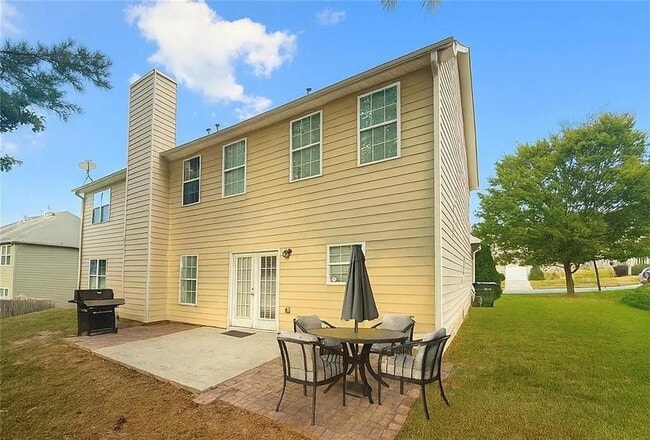 property at 1332 Melrose Woods Ln SE