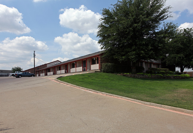 Lofts at Pecan Ridge & Sierra Vista in Midlothian, TX - Building Photo - Building Photo