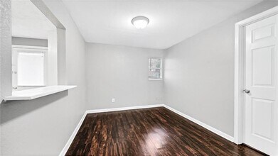 3923 Heatherbloom Dr in Houston, TX - Building Photo - Building Photo