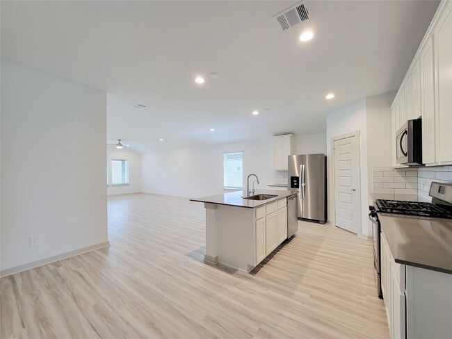 7015 Halifax Harvest Ln