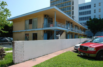 1685 Jefferson Ave in Miami Beach, FL - Building Photo - Building Photo