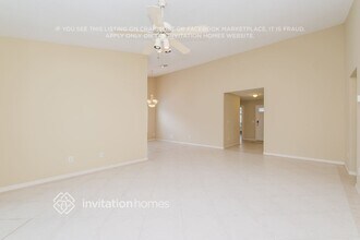 9782 Fox Chapel Rd in Tampa, FL - Building Photo - Building Photo