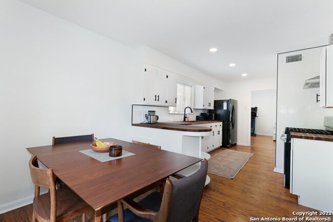 property at 534 Cosgrove St