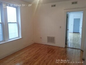 915 W 32nd St-Unit -2F in Chicago, IL - Building Photo - Building Photo