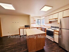 13191 Beech Ave NW in Poulsbo, WA - Building Photo - Building Photo