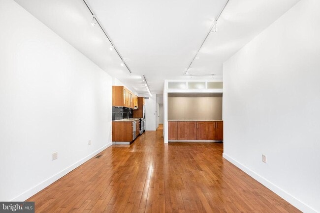 530 S 15th St in Philadelphia, PA - Building Photo - Building Photo