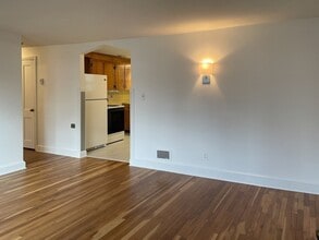 17 Suffolk Rd in Sharon, MA - Building Photo - Building Photo