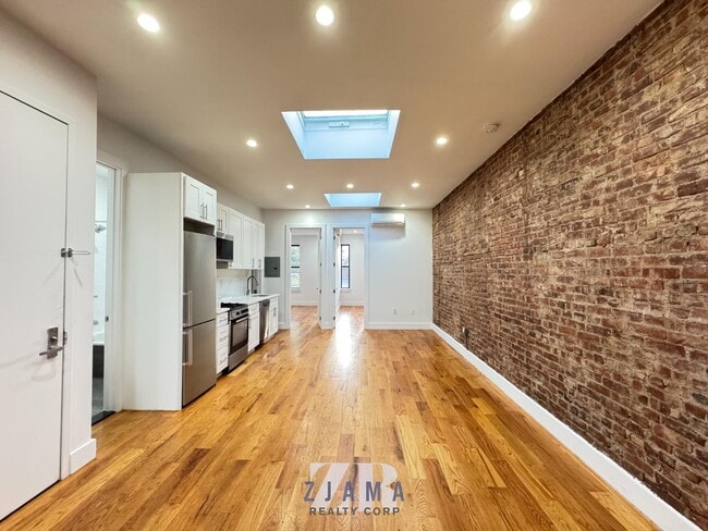 1386 Flatbush Ave in Brooklyn, NY - Building Photo - Building Photo