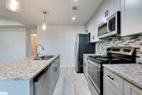 5405 Groveton St photo'