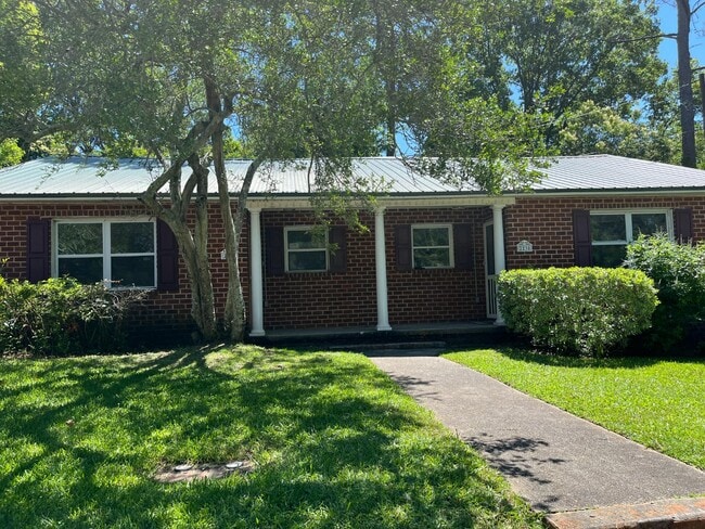 2238 N Pierce Cir in Macon, GA - Building Photo - Building Photo