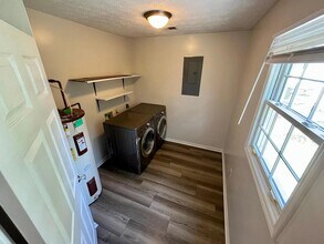 1086 Duncan Ave in Lexington, KY - Building Photo - Building Photo