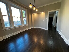 4956 W Erie St in Chicago, IL - Building Photo - Building Photo