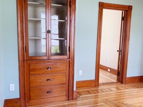 49 Chapel St, Unit Apt 1 in South Portland, ME - Building Photo - Building Photo