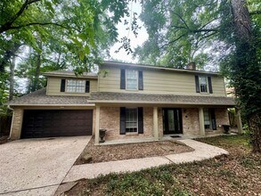 2824 S Logrun Cir in Spring, TX - Building Photo - Building Photo