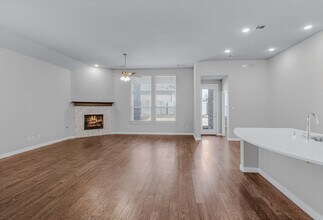 1020 Hawks Wy in Argyle, TX - Building Photo - Building Photo