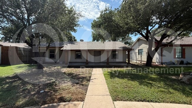 property at 810 Grassy Glen Dr