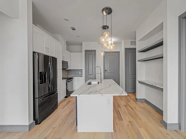 2700 Old Denton Rd, Unit Unit 3347 in Carrollton, TX - Foto de edificio - Building Photo