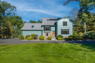 388 Taconic Rd in Greenwich, CT - Building Photo