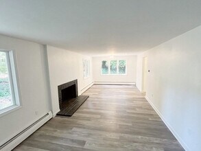 20 Algonquin Rd in Canton, MA - Building Photo - Building Photo