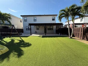 1535 SW 145th Ave in Miami, FL - Building Photo - Building Photo
