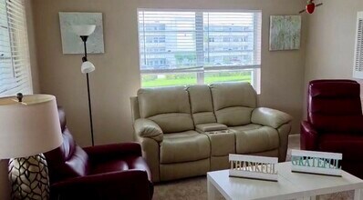 226 Windsor J in West Palm Beach, FL - Building Photo - Building Photo