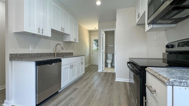 2503 Gosnold Ave in Norfolk, VA - Building Photo - Building Photo