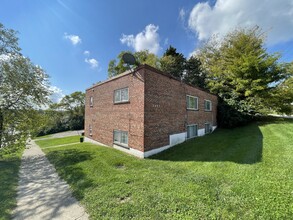 Montana Avenue Apartments in Cincinnati, OH - Building Photo - Primary Photo