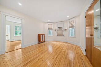 108 Trowbridge St, Unit 1 in Cambridge, MA - Foto de edificio - Building Photo