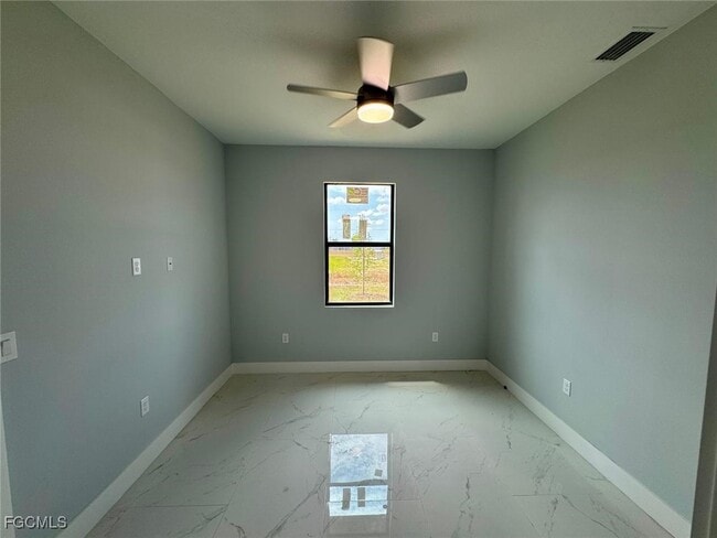 2027 NW 16th Pl in Cape Coral, FL - Building Photo - Building Photo