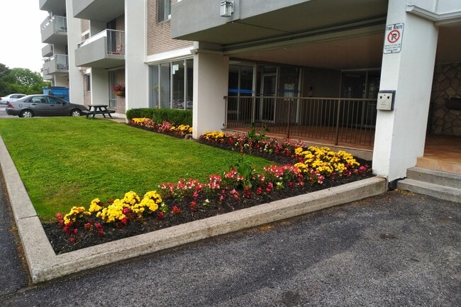 property at 5667-5667 Hwy 7