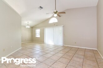 10817 Candlin Ct in Riverview, FL - Building Photo - Building Photo