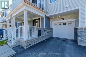 22 Stitch Mews in Ottawa, ON - Building Photo - Building Photo