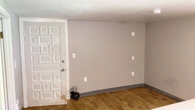 3226 15th Ave W in Seattle, WA - Building Photo - Building Photo