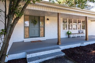 104 Suffield St in Athens, AL - Building Photo