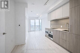 36 Olive Ave in Toronto, ON - Building Photo - Building Photo