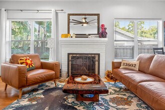 2705 N Poplar Ave in Tampa, FL - Building Photo - Building Photo