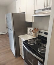 Avon Place in Stratford, ON - Building Photo - Building Photo