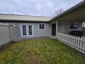 408-410 Warner St in Sedro Woolley, WA - Building Photo - Building Photo