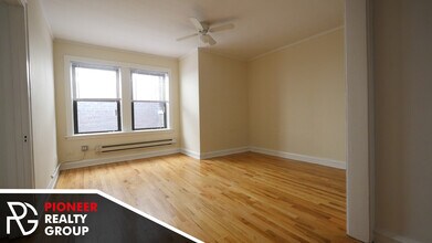 546 W Wellington Ave, Unit #540-302 in Chicago, IL - Building Photo - Building Photo