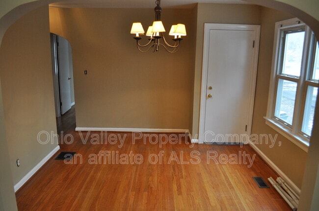 3812 Napanee Rd in Louisville, KY - Building Photo - Building Photo