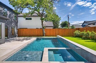 7619 Robin Rd in Dallas, TX - Building Photo - Building Photo