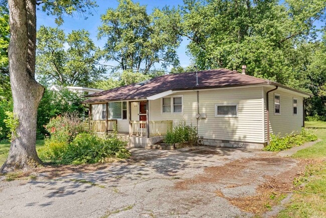 3113 Oakwood St in Portage, IN - Building Photo - Building Photo
