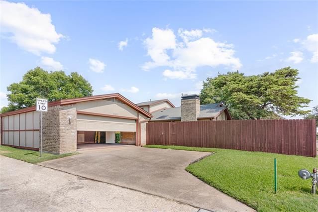 2126 Auburn Dr in Richardson, TX - Building Photo - Building Photo