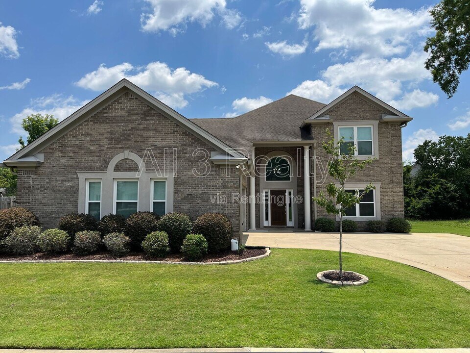 1924 Wyngate Loop in Montgomery, AL - Building Photo