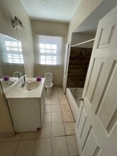 1058 Alta Vista Blvd in Jackson, MS - Building Photo - Building Photo