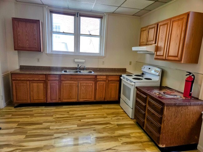 property at 803 Walnut St